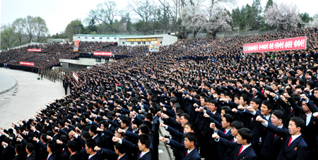 Rodong Sinmun 2012-04-25-05-01 University Students in Pyongyang