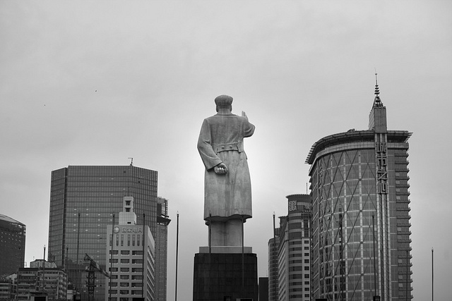 Mao in Chengdu, by Natalie Behring, May 2010 Flickr